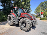 Schlepper / Traktor Valtra Q305