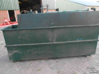 Kraftstofftank  dieseltank 2500 L met lekbak