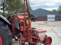 Drillmaschine Becker 6 rijer maiszaaier