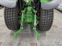 Obsttraktor John Deere 3039R