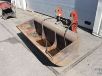 Schwenkbare Grabenräumlöffel  Kantelbak CW20/30/40/50 1800 mm breed 180cm