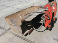 Schwenkbare Grabenräumlöffel  Kantelbak CW20/30/40/50 1800 mm breed 180cm