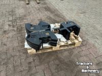 Frontgewichte Case Case IH 6 x 45 KG Frontgewichten + Middentrekhaak