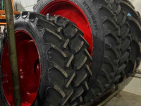 Räder, Reifen, Felgen & Distanzringe  320/90R54 & 320/85R38