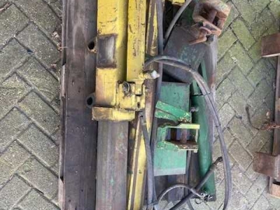 Feldhäcksler John Deere oppikhaak 6010 - 6050 hakselaar