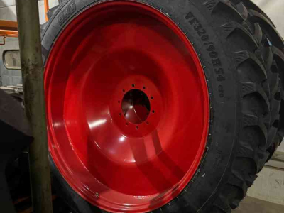 Räder, Reifen, Felgen & Distanzringe  320/90R54 & 320/85R38