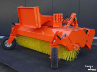 Kehrmaschine Hofstede veegmachine Model  SMART verwisselbaar aankoppel bord ook met Knikmops etc aankoppeling
