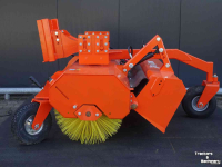Kehrmaschine Hofstede veegmachine Model  SMART verwisselbaar aankoppel bord ook met Knikmops etc aankoppeling