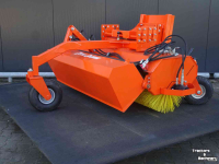 Kehrmaschine Hofstede veegmachine Model  SMART verwisselbaar aankoppel bord ook met Knikmops etc aankoppeling