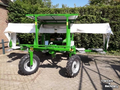 Sonstiges Düngetechnik Maschinen und Zubehör Doornbos Zelfrijdend Wiedbed