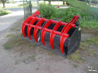 Selbstladender Futterverteilgeräte Manitou S 225  D 80   H 80