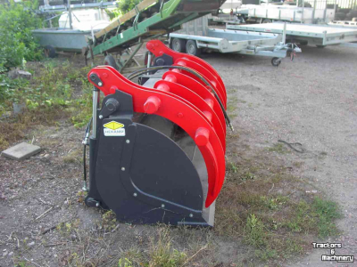 Selbstladender Futterverteilgeräte Manitou S 225  D 80   H 80