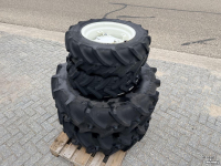 Räder, Reifen, Felgen & Distanzringe Mitas 360/70R24 & 240/70R16 Set Wielen