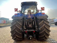 Schlepper / Traktor New Holland T8.435AC vario Genesis Stage V Fronthef Lucht GPS Demo 178uur