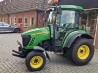 Gartentraktoren John Deere 4720 E hydro