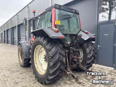 Schlepper / Traktor Valtra 6750