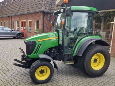 Gartentraktoren John Deere 4720 E hydro