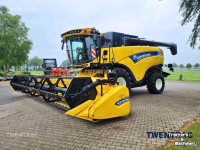 Mähdrescher New Holland CX 8.70