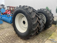 Räder, Reifen, Felgen & Distanzringe Mitas 650/65R38 / 540/65R28