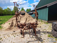 Kreiselheuer Kuhn 2 Kun cirkelschudders in 1 koop