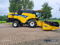 Mähdrescher New Holland CX 8.70 combine / maaidorser