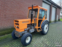 Obsttraktor Renault R556S