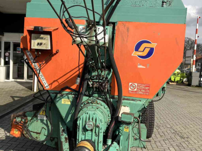 Futtermischwagen Horizontal Storti Boxer 12