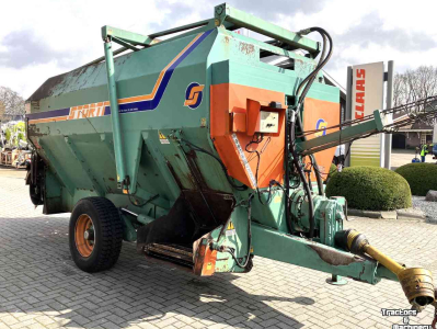 Futtermischwagen Horizontal Storti Boxer 12