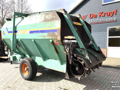 Futtermischwagen Horizontal Storti Boxer 12