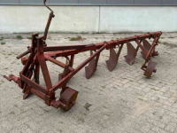 Pflüge Cappon Stoppelploeg 6 schaar