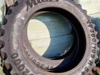 Räder, Reifen, Felgen & Distanzringe  380/105r54  600/65r34   320/105r54
