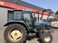 Schlepper / Traktor New Holland 6640