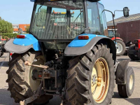 Schlepper / Traktor New Holland 6640