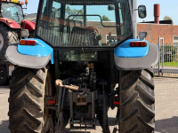 Schlepper / Traktor New Holland 6640