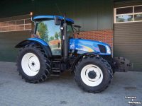 Schlepper / Traktor New Holland TSA 135