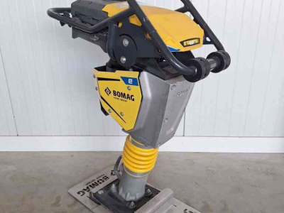 Vibrationplatten Bomag BT60E elektrische trilstamper incl. accu