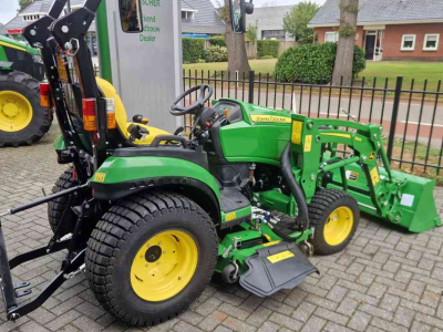 Gartentraktoren John Deere 2026R