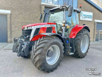 Schlepper / Traktor Massey Ferguson 6S.165 DVT Exclusive