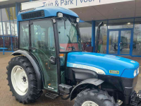 Obsttraktor New Holland TNV75A