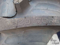 Räder, Reifen, Felgen & Distanzringe Taurus 320/70R20