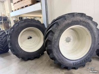 Räder, Reifen, Felgen & Distanzringe BKT 900/50R42 + 710/55R28 of 710/55R30