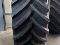 Räder, Reifen, Felgen & Distanzringe BKT 900/50R42 + 710/55R28 of 710/55R30