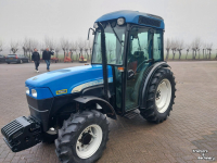 Schlepper / Traktor New Holland TN75VA