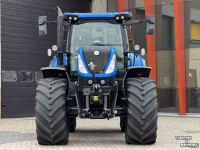Schlepper / Traktor New Holland T7.260AC vario Stage V Fronthef Lucht Hydr. rem GPS 50km