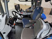 Schlepper / Traktor New Holland T7.260AC vario Stage V Fronthef Lucht Hydr. rem GPS 50km