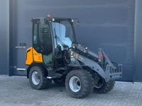 Radlader Giant 452