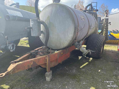 Gülletankwagen / Güllefässer  5m3