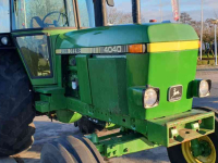Schlepper / Traktoren John Deere 4040