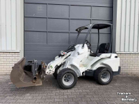 Radlader Avant 523