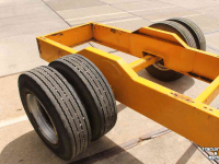 Autres roues, pneus, jantes et accessoires Schuitemaker Onderstel as en banden, wielen/velgen 235/75R17.5 van een Feedo voerdoseerwagen